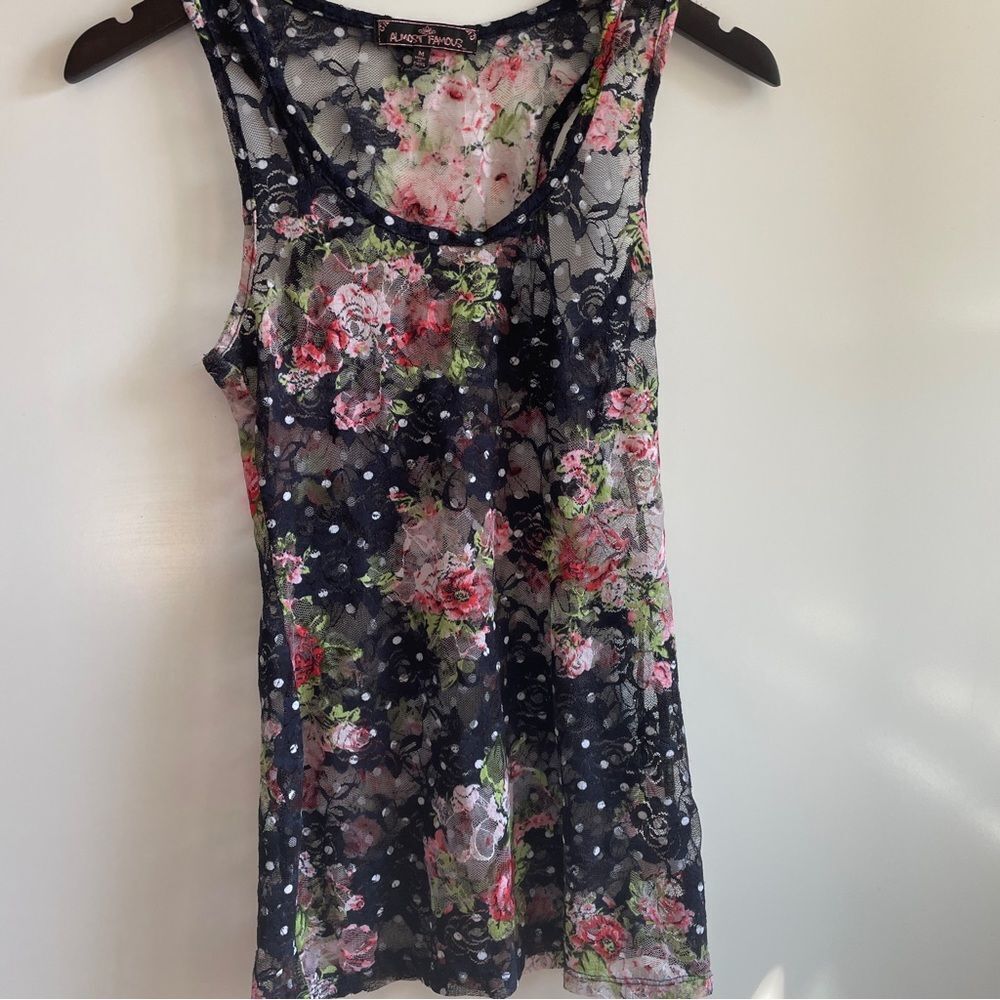 ‎Mesh Lace Floral tank